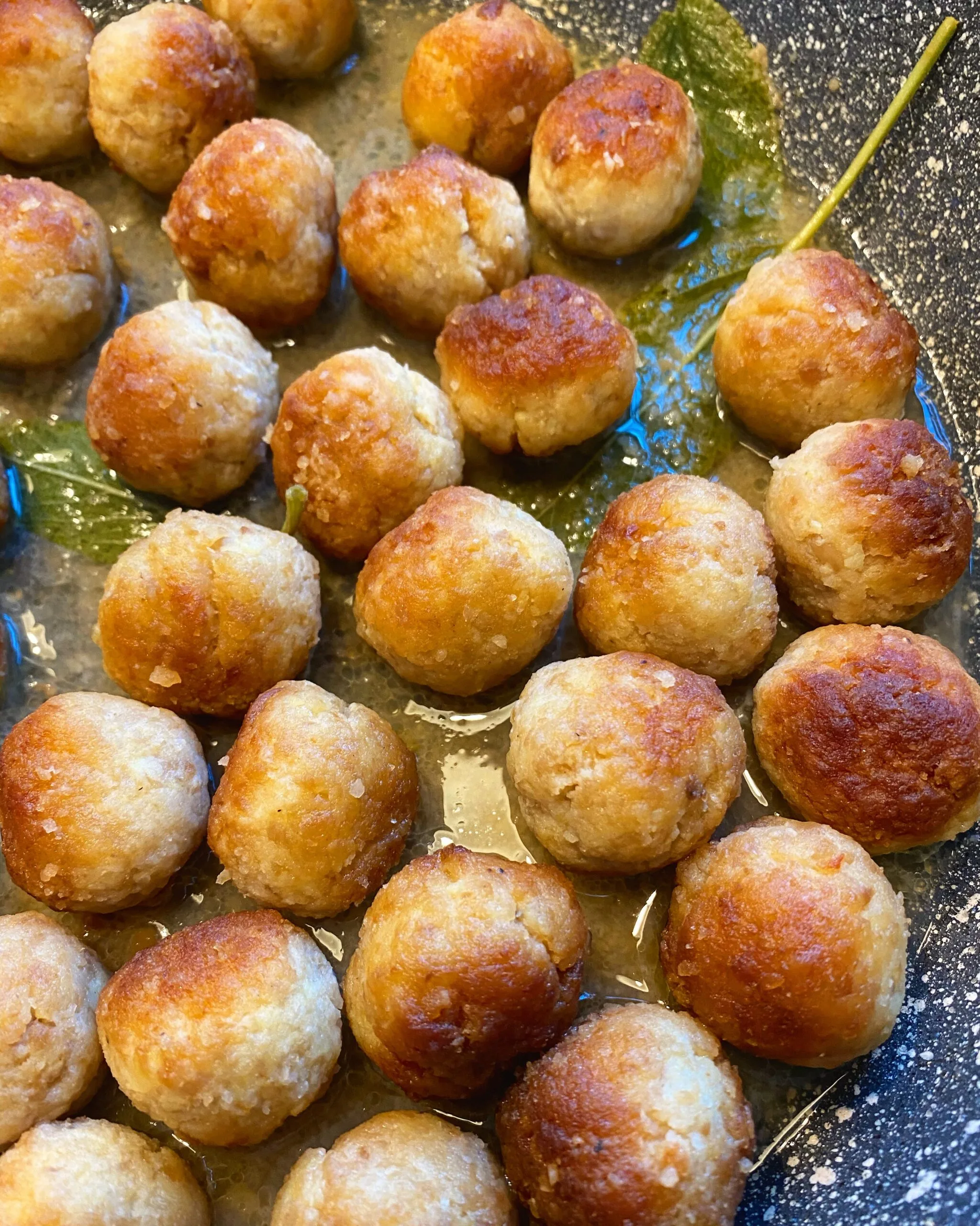 Polpette di pollo al limone e salvia | Bananna Kitchen 0115a313 ba5a 46e4 952d 8d37c787b77d scaled | Bananna Kitchen
