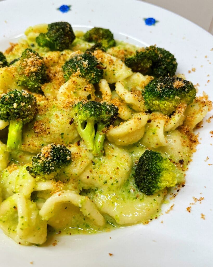 Orecchiette ai broccoli e pane croccante alle acciughe | Bananna Kitchen 086f5c15 0ceb 413e be6a 104c06084b7e 1 | Bananna Kitchen