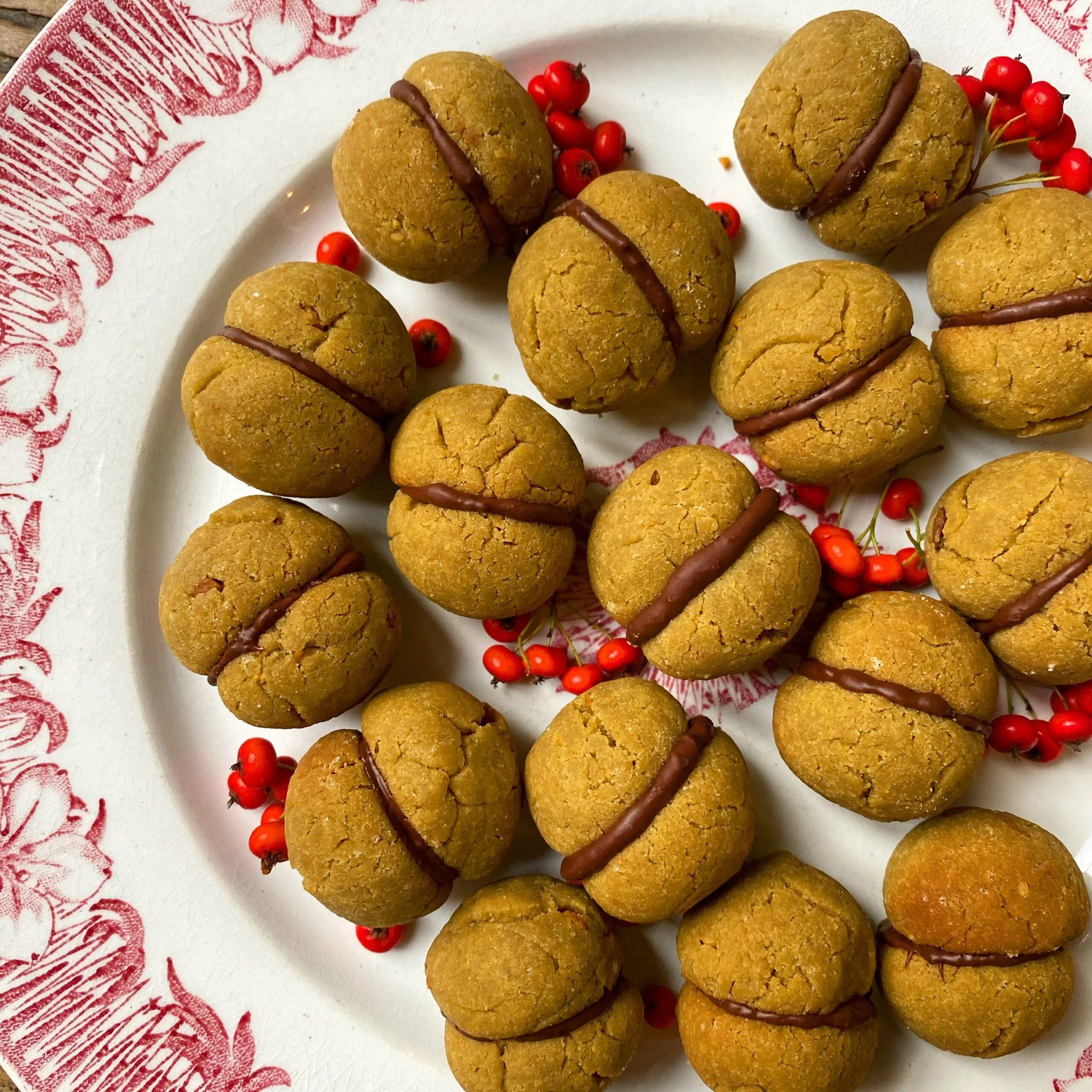 Baci di dama al pistacchio | Bananna Kitchen 37a88df8 0ab7 4d37 af15 06aab474b47c scaled | Bananna Kitchen