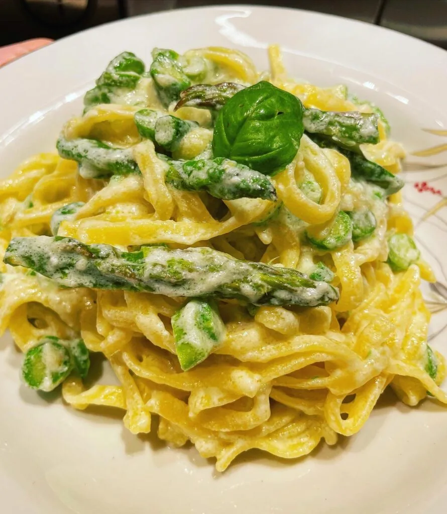 Tajarin agli asparagi, ricotta, e scorza di limone | Bananna Kitchen 8b906e0d 3b82 4bfb a9b2 a39f6c0c0e48 | Bananna Kitchen