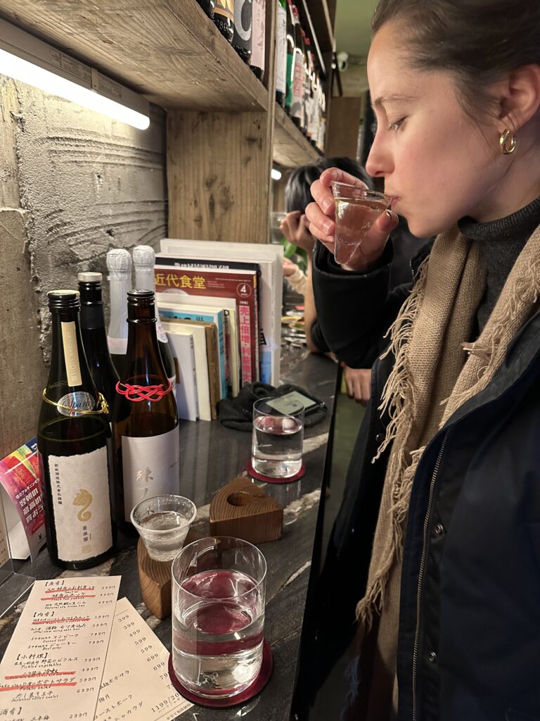 sale vicino a Robata Yui